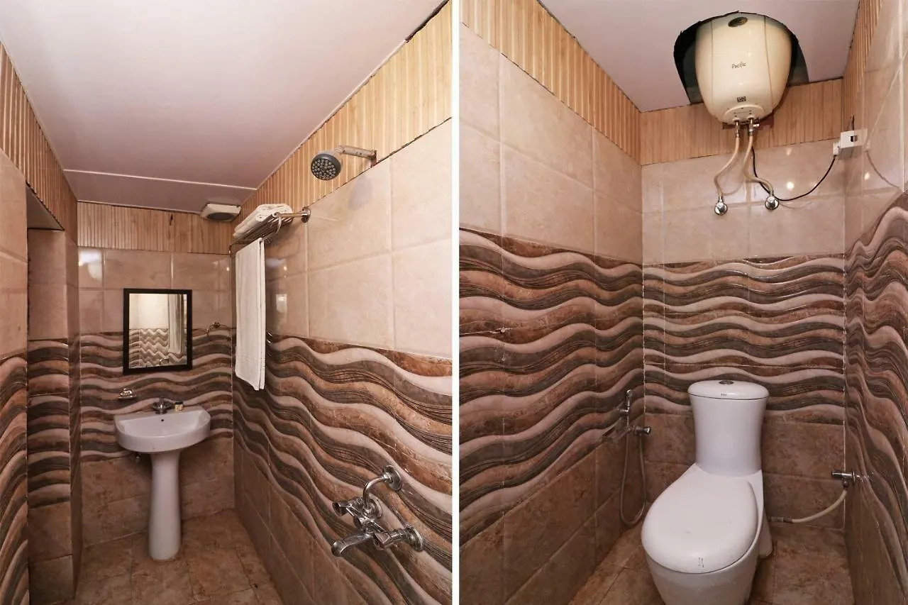 Oyo 45631 Hotel Milan Palace Varanasi 3*,